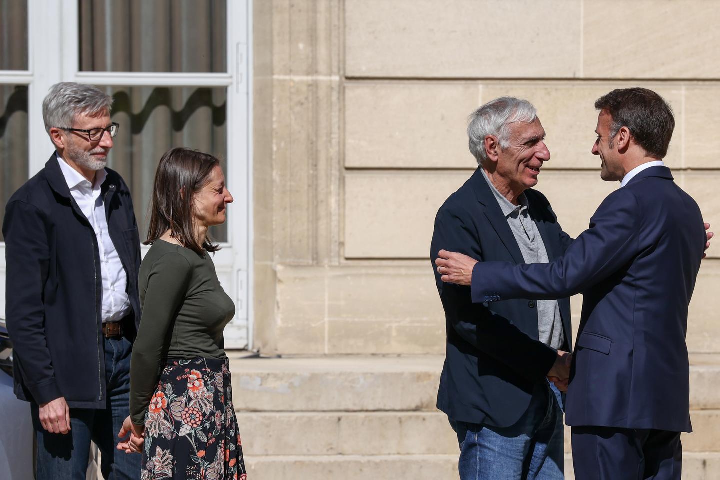 French hostages return home after more than three years of 'daily ...