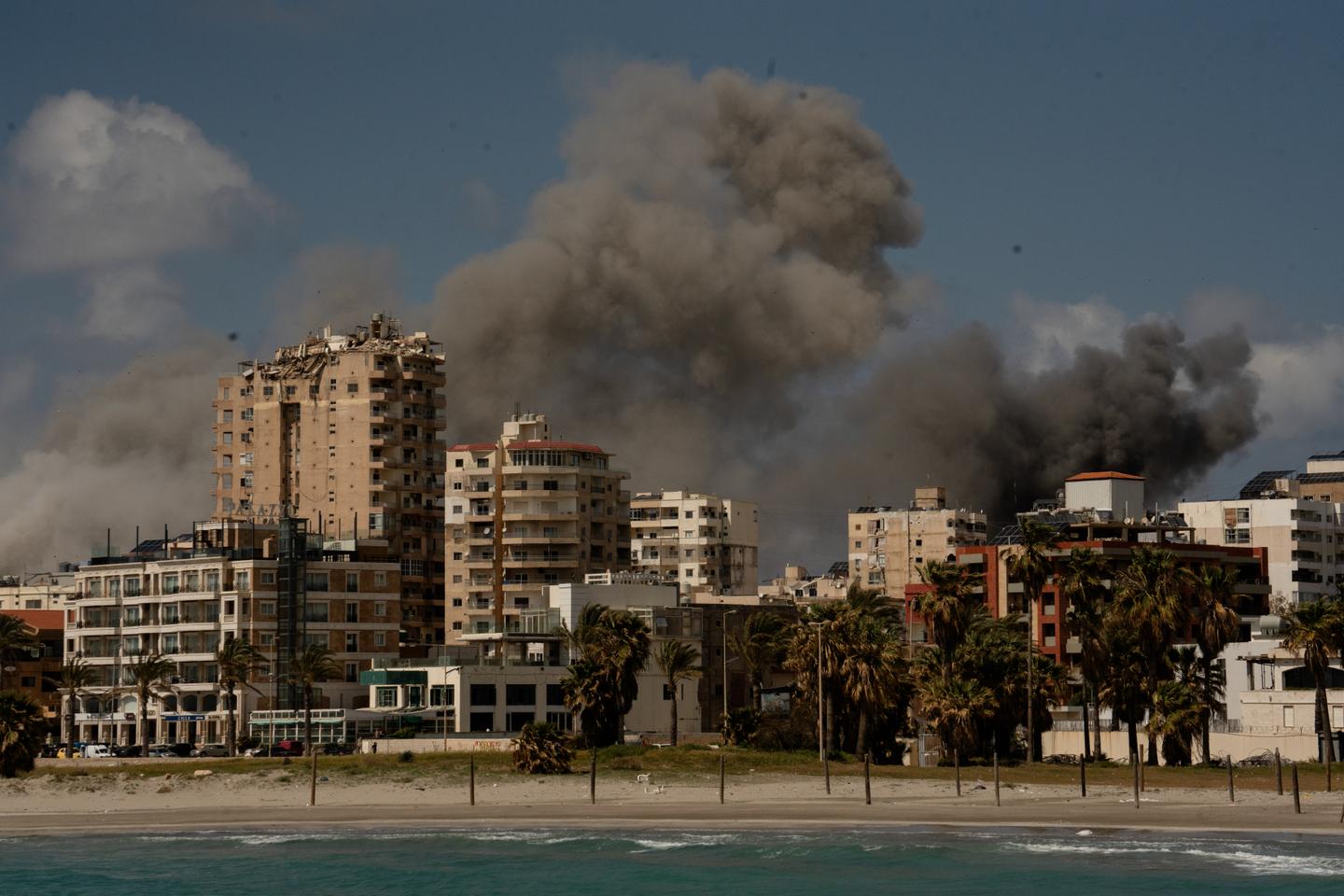 VIDEO Les images des frappes israéliennes sur le Liban, malgré le cessez-le-feu
