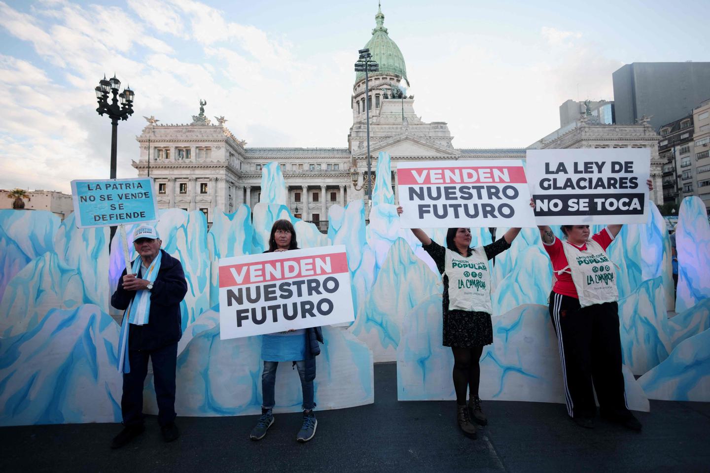 Argentine : une loi facilitant l’activité minière en zones glaciaires et périglaciaires approuvée au Parlement