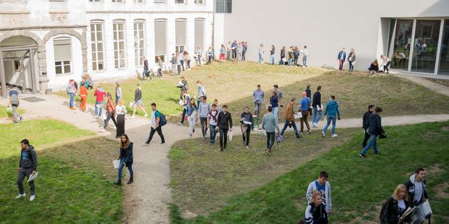 La Belgique est devenue le refuge des étudiants en architecture recalés de Parcoursup
