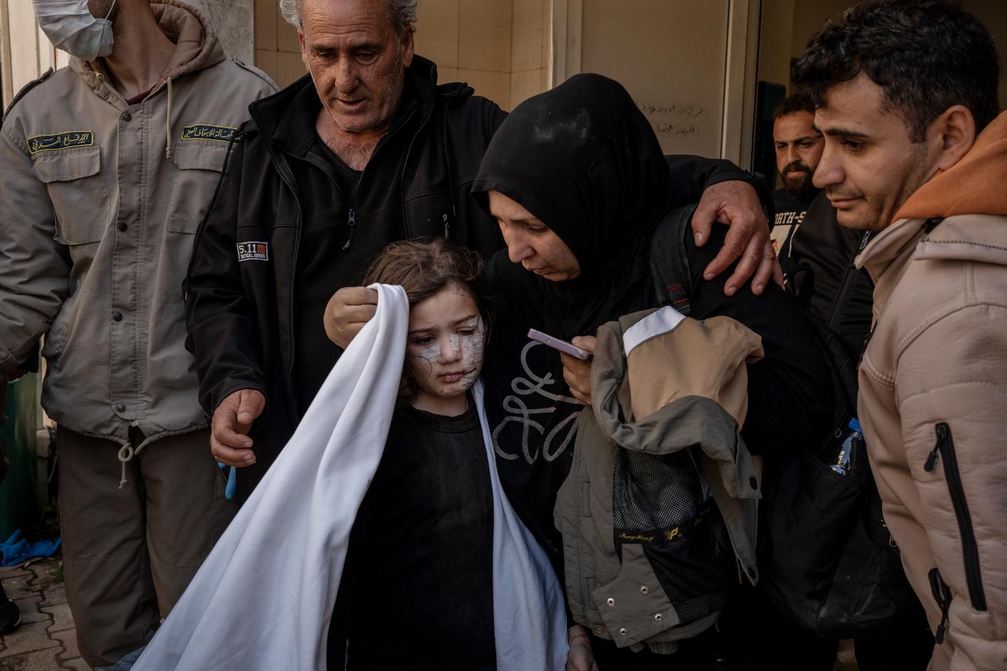 Les Libanais enterrent les morts du « mercredi noir » : « Nous ne sommes pas que des chiffres »