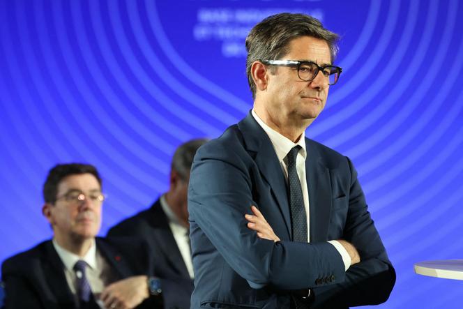 Nicolas Dufourcq, CEO da Bpifrance, durante conferência sobre financiamento da base industrial e tecnológica de defesa, no Ministério da Economia, em Paris, 20 de março de 2025.