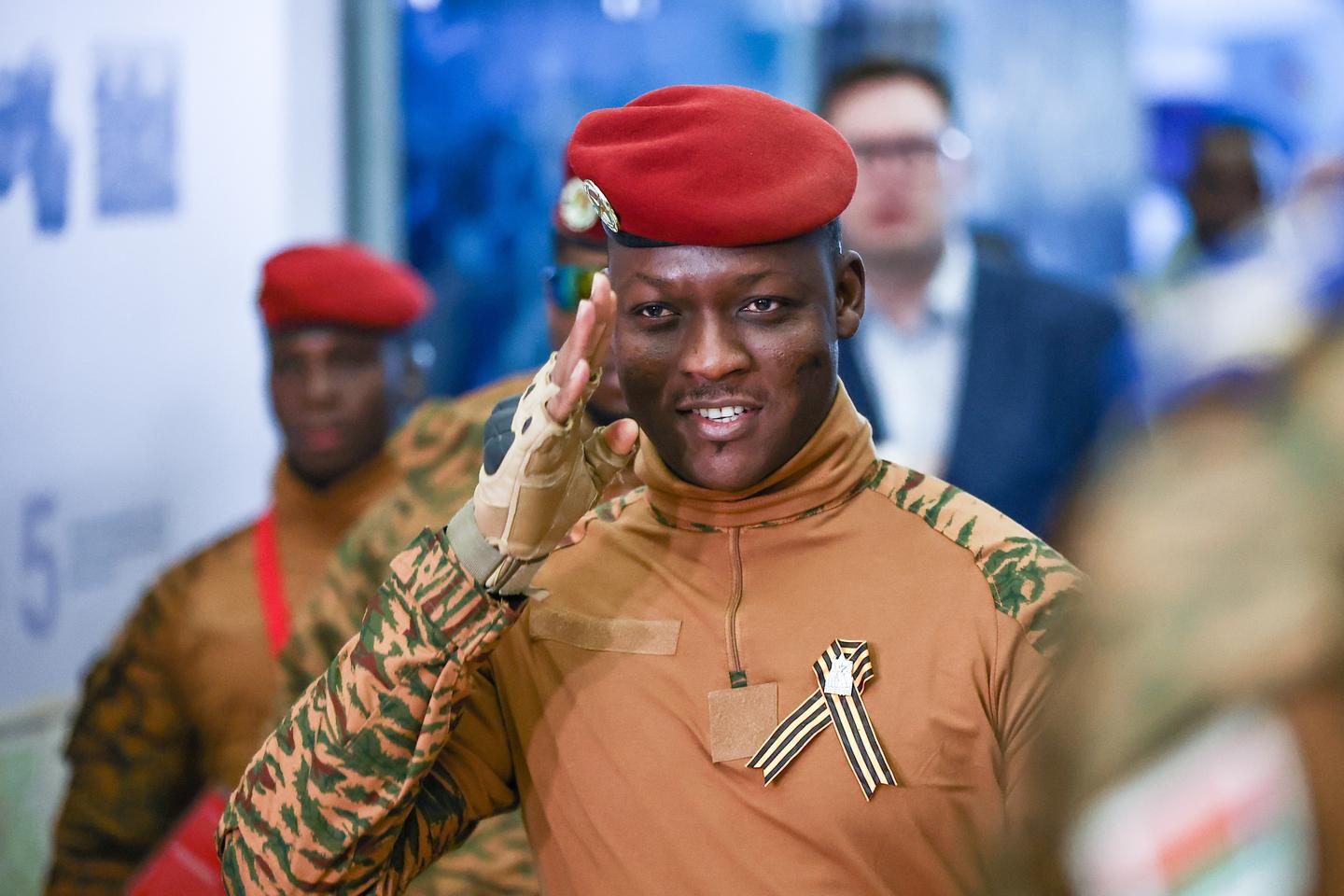 Au Burkina Faso, la brouillonne révolution du « camarade président » Ibrahim Traoré