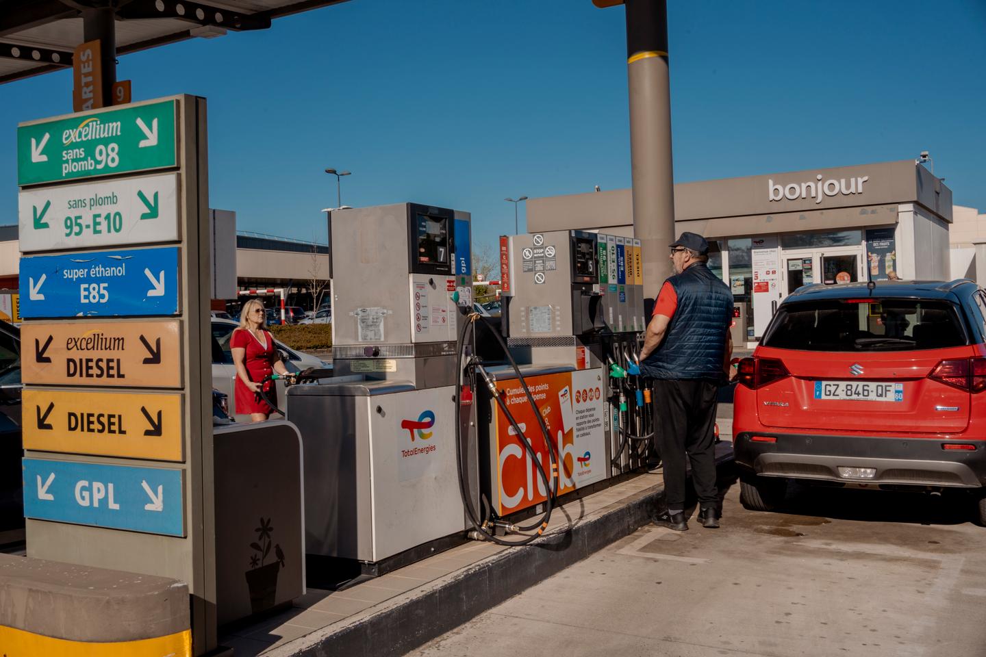 Prix des carburants : quatre propositions pour aider les consommateurs passées au crible