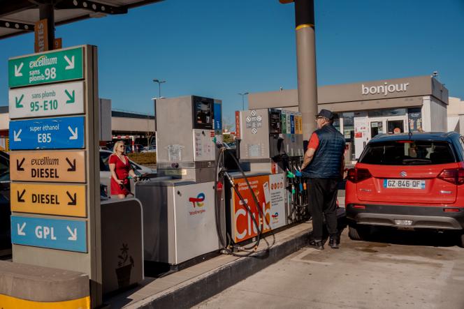 Uma estação de serviço Total em Plessis-Belleville (Oise), 8 de abril de 2026.