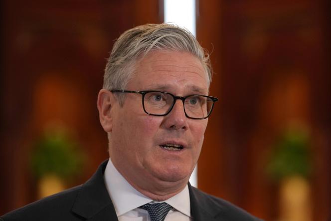 O primeiro-ministro britânico, Keir Starmer, em Doha, Catar, 10 de abril de 2026.