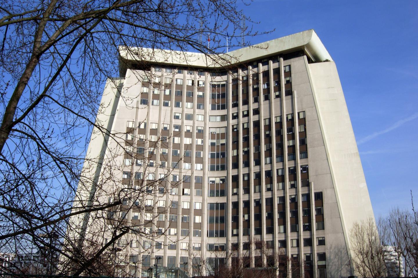 Au procès de Youness E., condamné pour avoir tué ses trois enfants : « Celles que vous visiez à travers vos filles, c’était votre épouse »