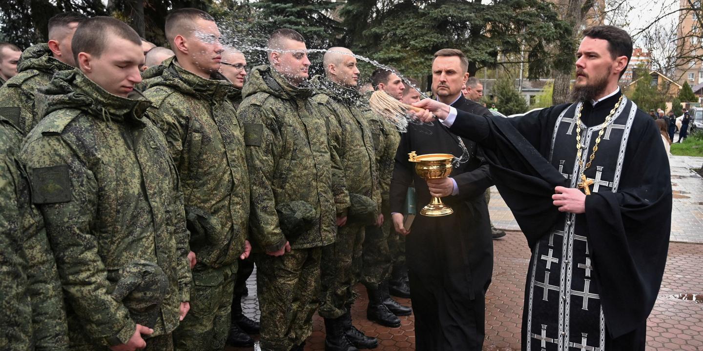 EN DIRECT, guerre en Ukraine : l’armée ukrainienne a fait état de violations de la trêve pascale sur le front, Volodymyr Zelensky a proposé à la Russie une prolongation du cessez-le-feu au-delà de dimanche