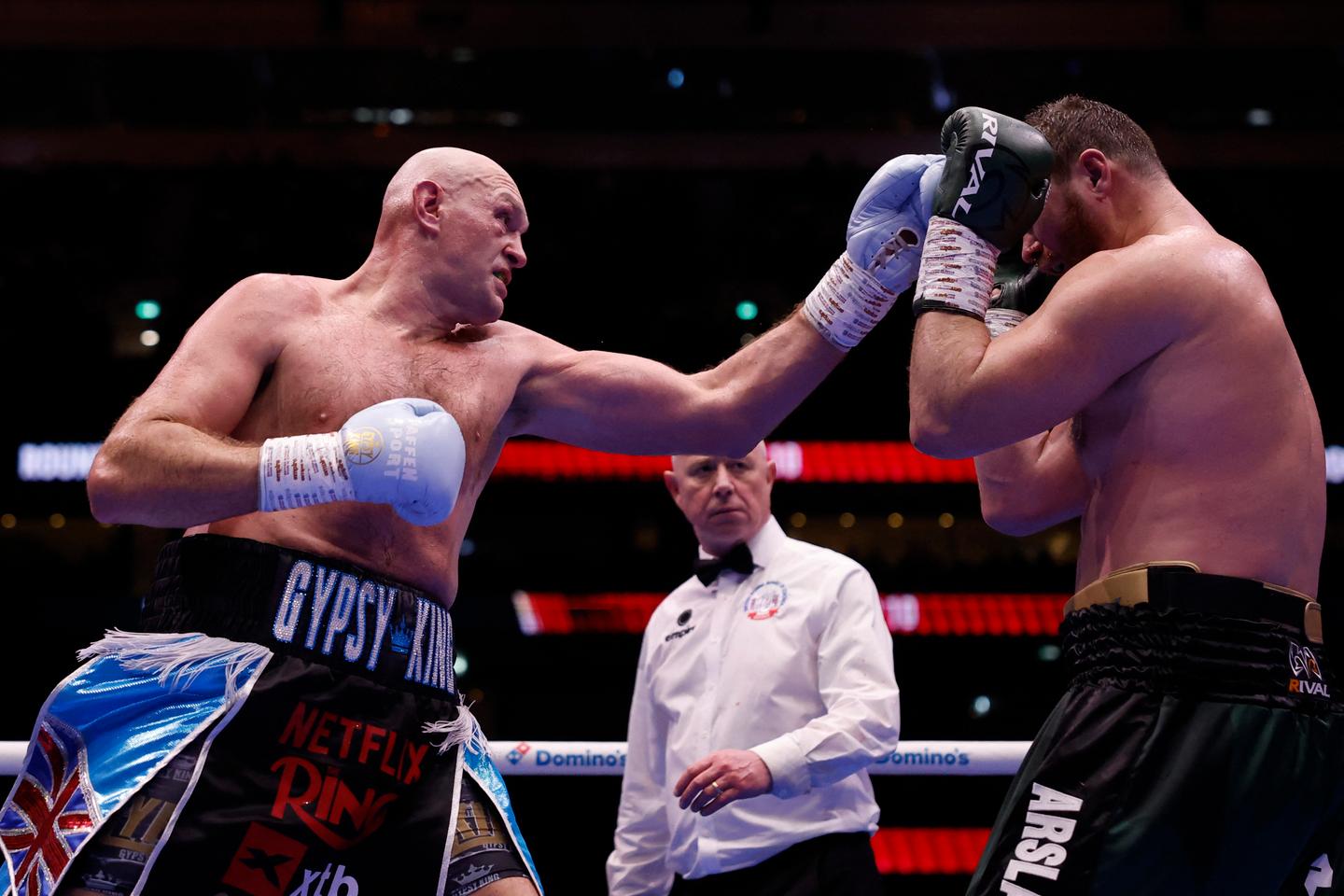 Boxe : le Britannique Tyson Fury triomphe du Russe Arslanbek Makhmudov pour son retour sur le ring