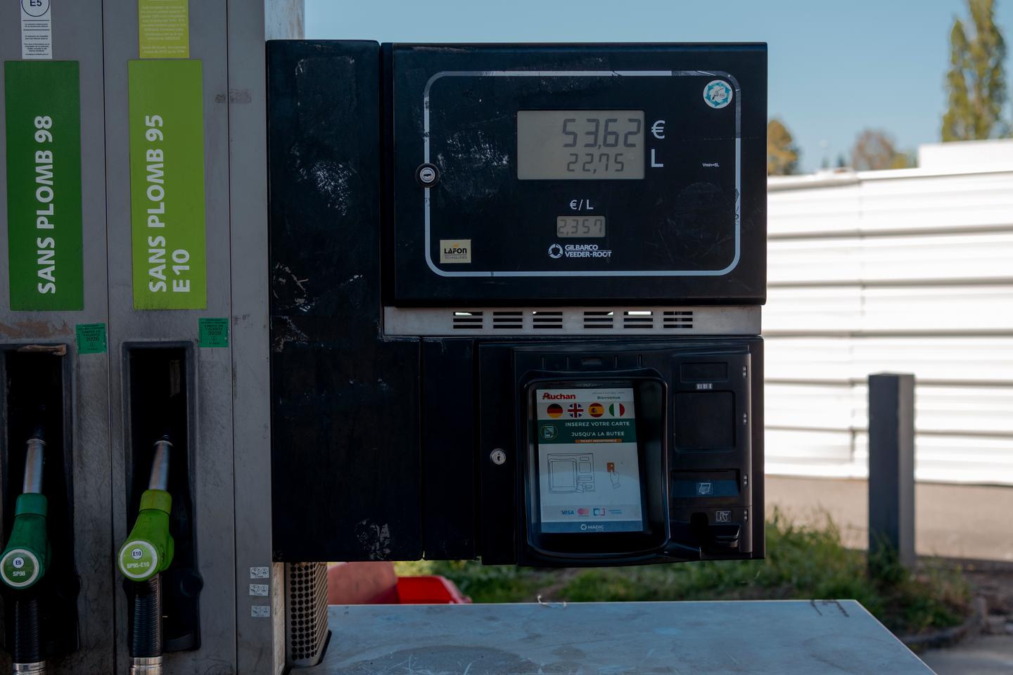 Carburant : où trouver l’essence la moins chère autour de chez vous ?