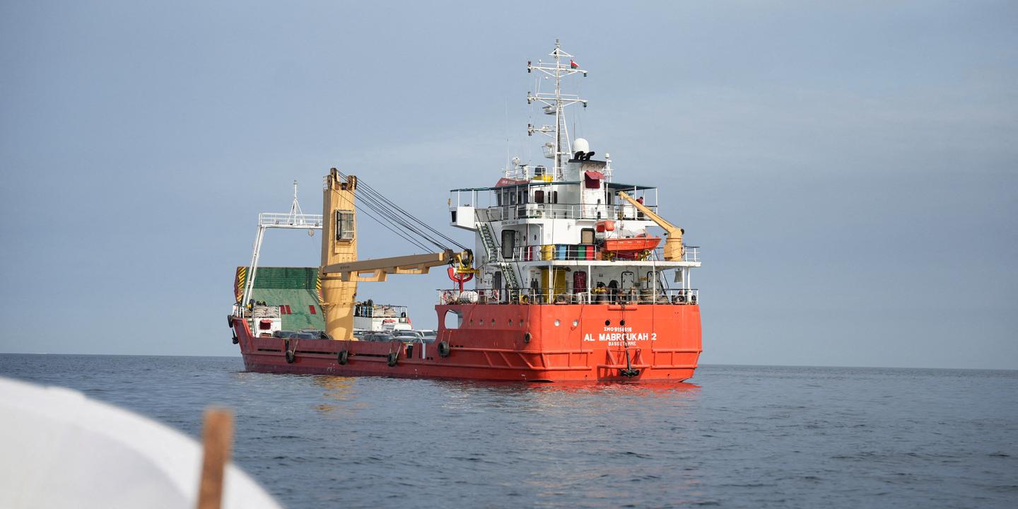 EN DIRECT, guerre au Moyen-Orient : deux navires venant d’Iran ont traversé le détroit d’Ormuz malgré le blocus américain ; Libanais et Israéliens sont à Washington pour des pourparlers de paix