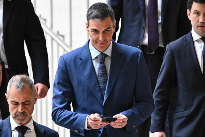 O primeiro-ministro espanhol, Pedro Sanchez, em Pequim, em 14 de abril de 2026.