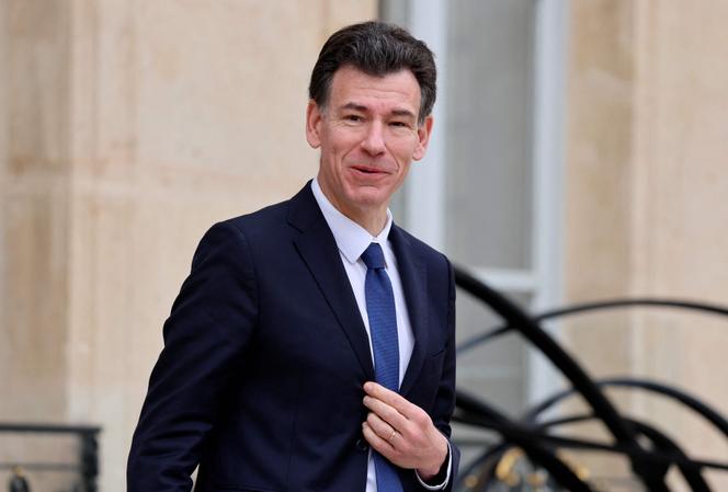 O Ministro do Ensino Superior e da Pesquisa, Philippe Baptiste, no Palácio do Eliseu, em Paris, 15 de abril de 2026.