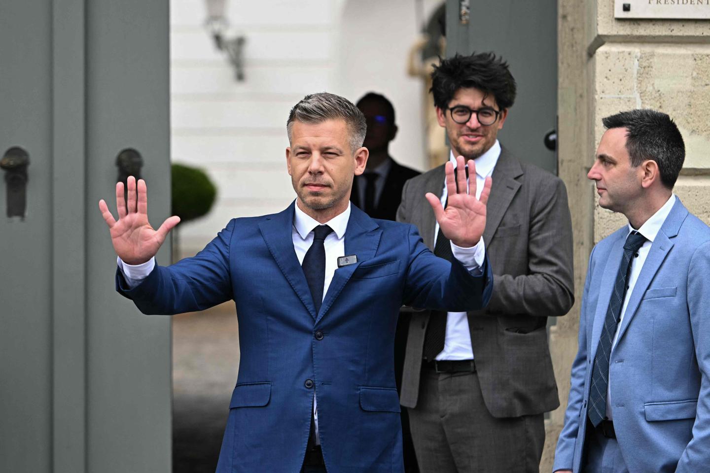 En Hongrie, les pièges de la transition après la défaite de Viktor Orban