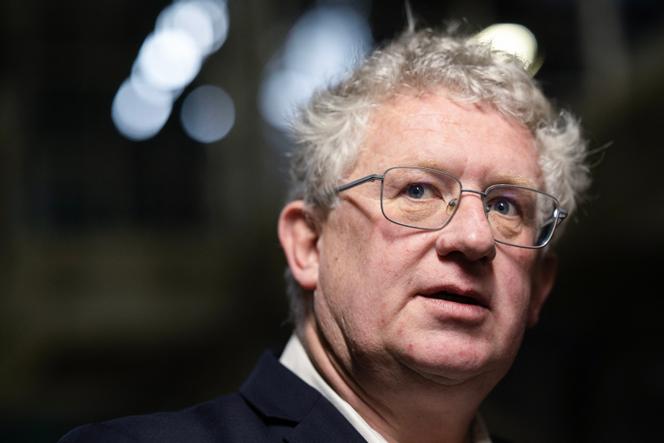 O CEO da Europlasma, Jérôme Garnache-Creuillot, durante visita à Fonderie de Bretagne, em Caudan (Morbihan), no dia 14 de maio de 2025.