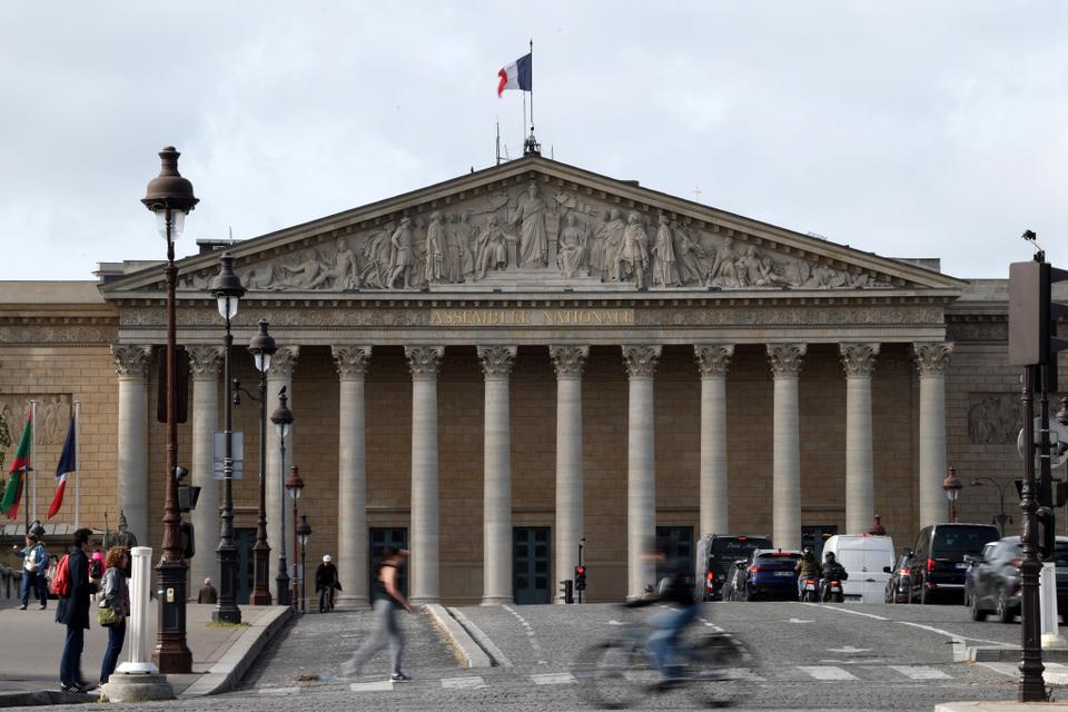 A l’Assemblée nationale, les débats sur la rétention d’étrangers jugés ...
