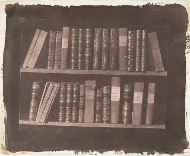 “Uma cena numa biblioteca”, do fotógrafo britânico Henry Fox Talbot, em meados do século XIX. 