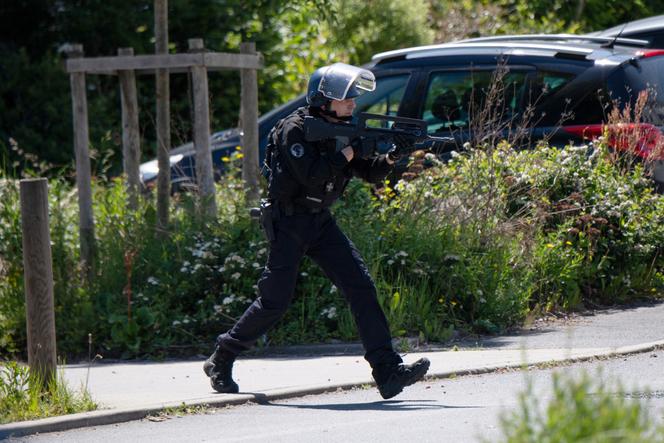 Membro das forças GIGN durante intervenção perto de Nantes, em maio de 2021 (foto ilustrativa).