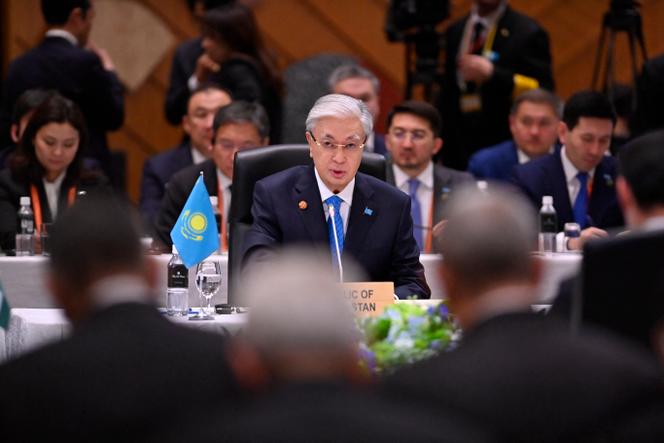 Kassym-Jomart Tokaïev, presidente do Cazaquistão em Tóquio, 20 de dezembro de 2025. 