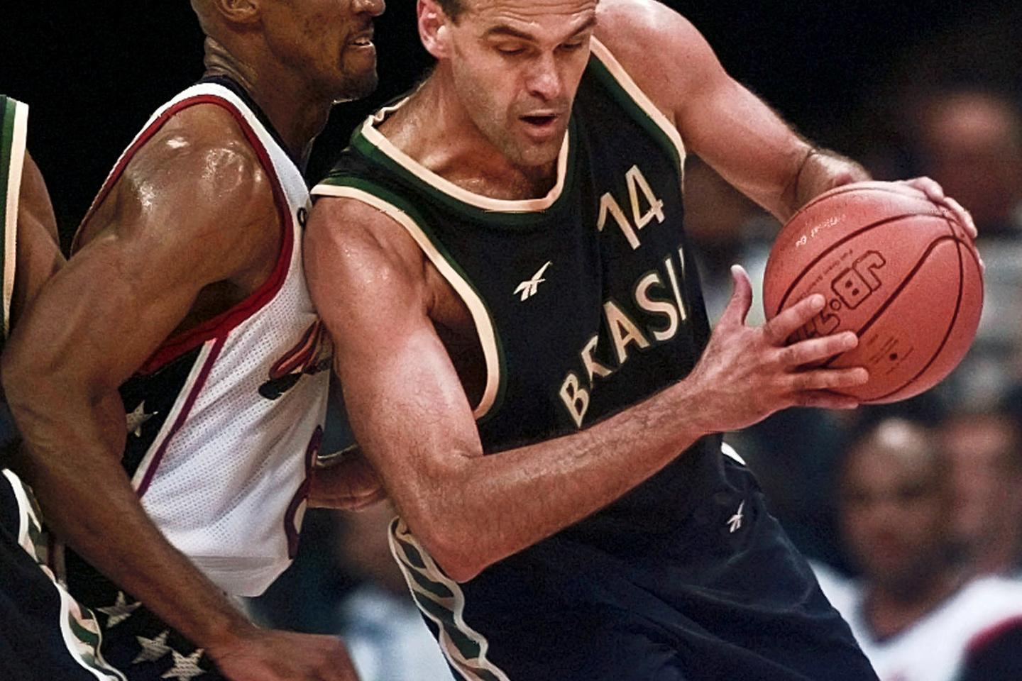 Oscar Schmidt, légende du basket brésilien, est mort à 68 ans