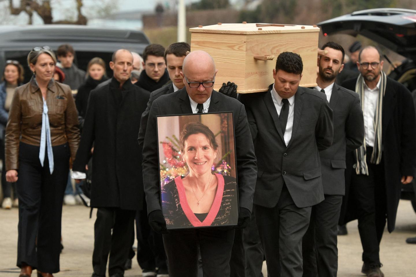 « J’ai ruiné ma vie, c’est fini » : un adolescent jugé pour l’assassinat d’Agnès Lassalle, sa professeure d’espagnol