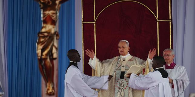 Le pape Léon XIV regrette que ses propos tenus en Afrique soient interprétés comme une réponse aux critiques de Donald Trump