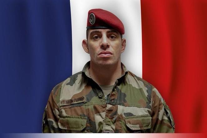 Foto do Sargento-mor Florian Montorio, morto durante um ataque contra a UNIFIL no sul do Líbano, divulgada em 18 de abril de 2026. 