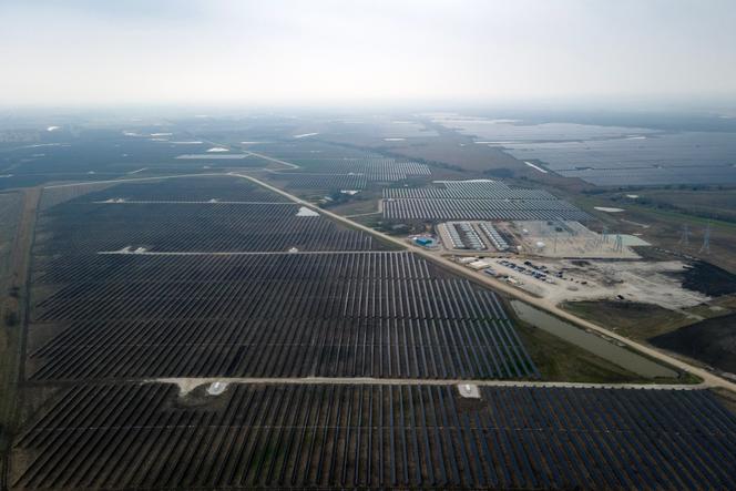 Vista aérea do projeto fotovoltaico Engie Sun Valley em Hill County, Texas, 1º de março de 2023.