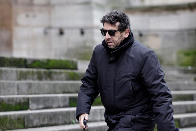 O ator e cantor francês Patrick Bruel, em Paris, 10 de dezembro de 2024.
