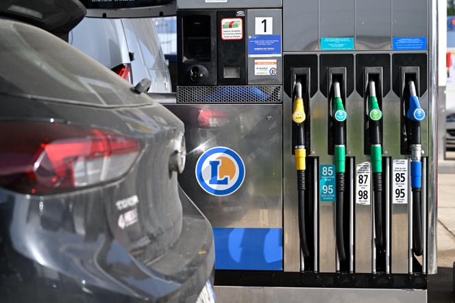 Uma estação de serviço Leclerc em Thionville (Mosela), 9 de março de 2026.