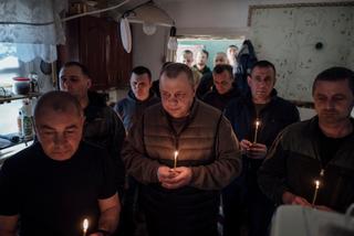 Ukrainian soldiers during the Orthodox Easter ceremony in the Donetsk region (Ukraine), on April 12, 2026.