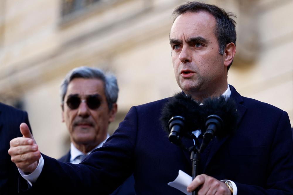 Le premier ministre français, Sébastien Lecornu, à l’issue d’une réunion gouvernementale consacrée à l’énergie, à l’hôtel de Matignon, à Paris, le 21 avril 2026. - KENZO TRIBOUILLARD/AFP