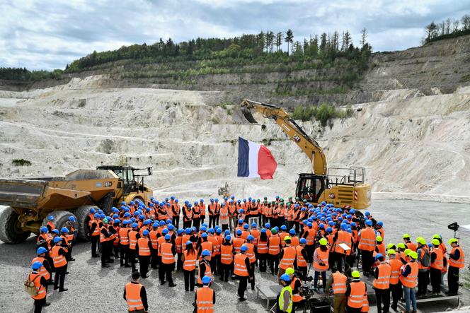 Emmanuel Macron delivers a speech during his visit to inaugurate the lithium mine operated by Imerys, a global leader in specialty minerals, in Echassières, France, on April 22, 2026.