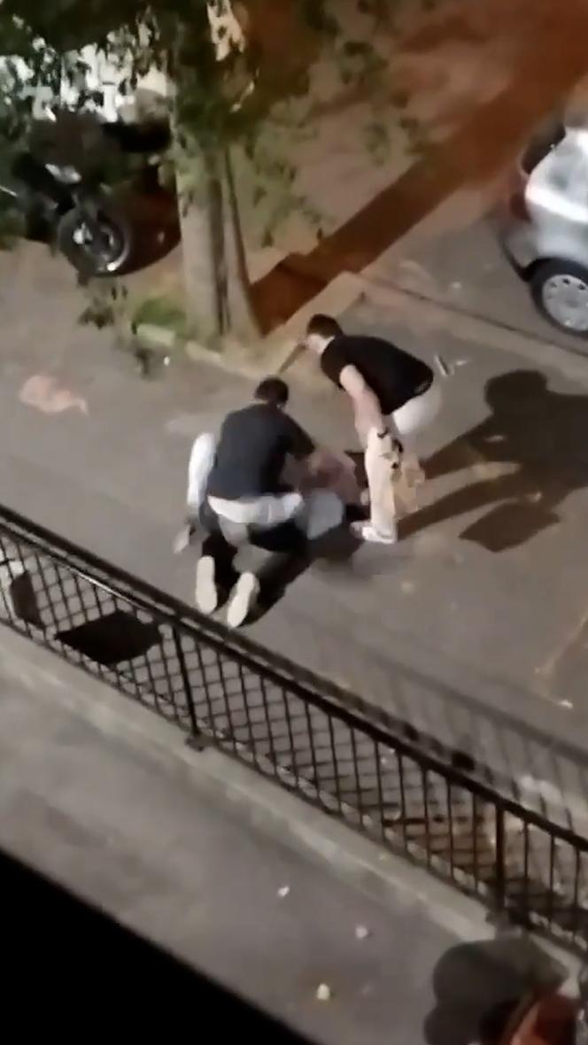 Imagem retirada de um vídeo do ataque, filmado no dia 18 de abril em Nice, por um vizinho e distribuído pelo advogado da vítima. 