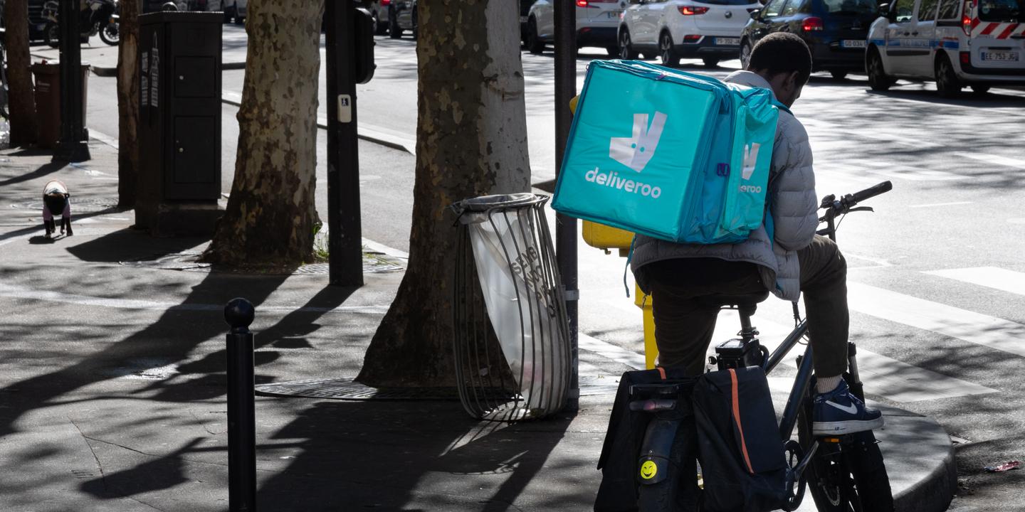 Deliveroo et Uber Eats visés par une plainte pour traite d'êtres humains envers leurs livreurs