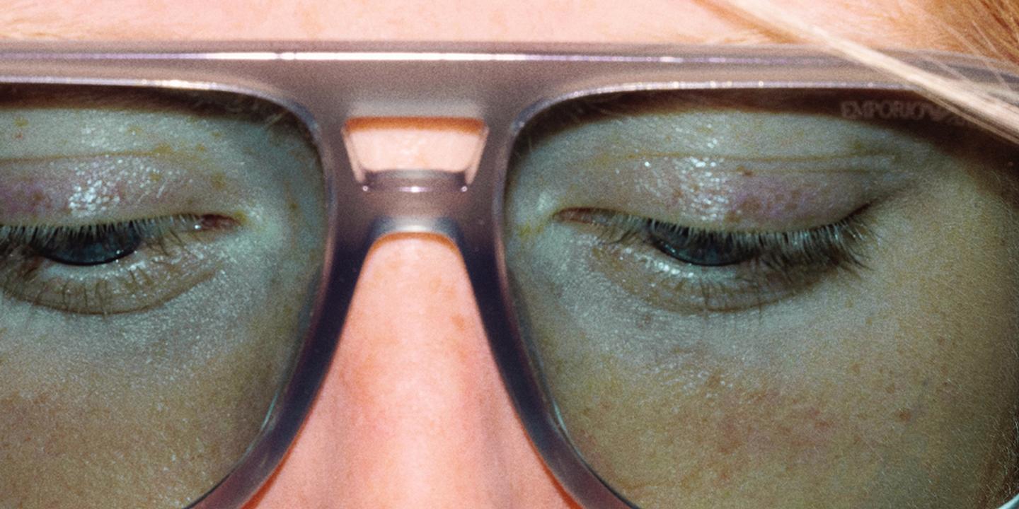 L'envolée des lunettes de soleil aviateur : un accessoire intemporel