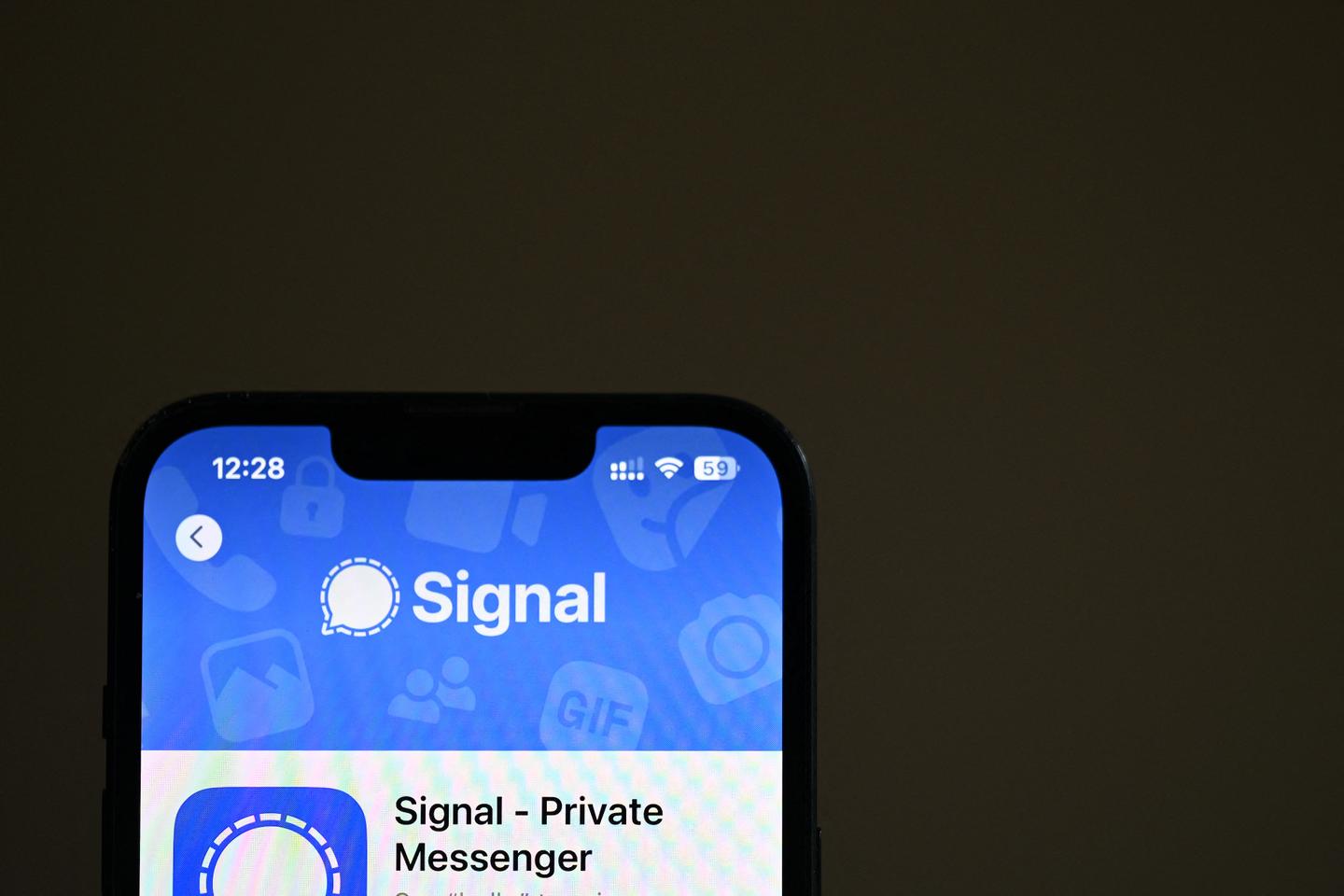 En Allemagne, une cyberattaque d’ampleur touche la messagerie Signal ; le parquet fédéral enquête pour « suspicion d’espionnage »