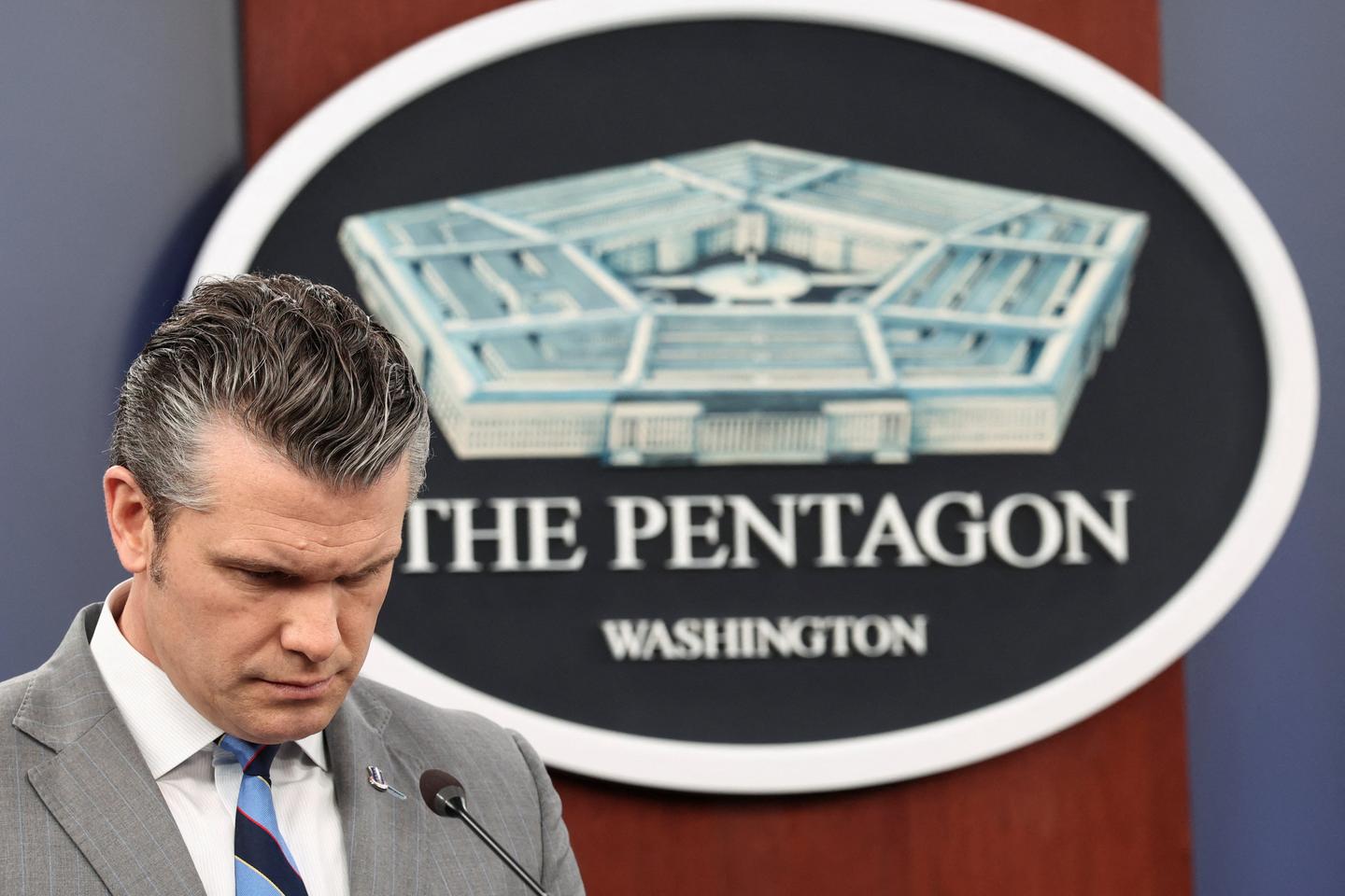 Le Pentagone recrute sept entreprises d’IA pour des opérations classifiées ; Claude d’Anthropic écartée