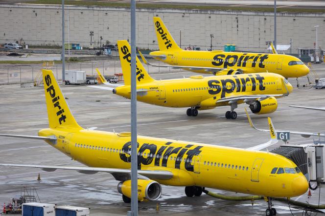 Aviões da Spirit Airlines no Aeroporto Internacional de Fort Lauderdale-Hollywood (Flórida, Estados Unidos), 23 de abril de 2026.