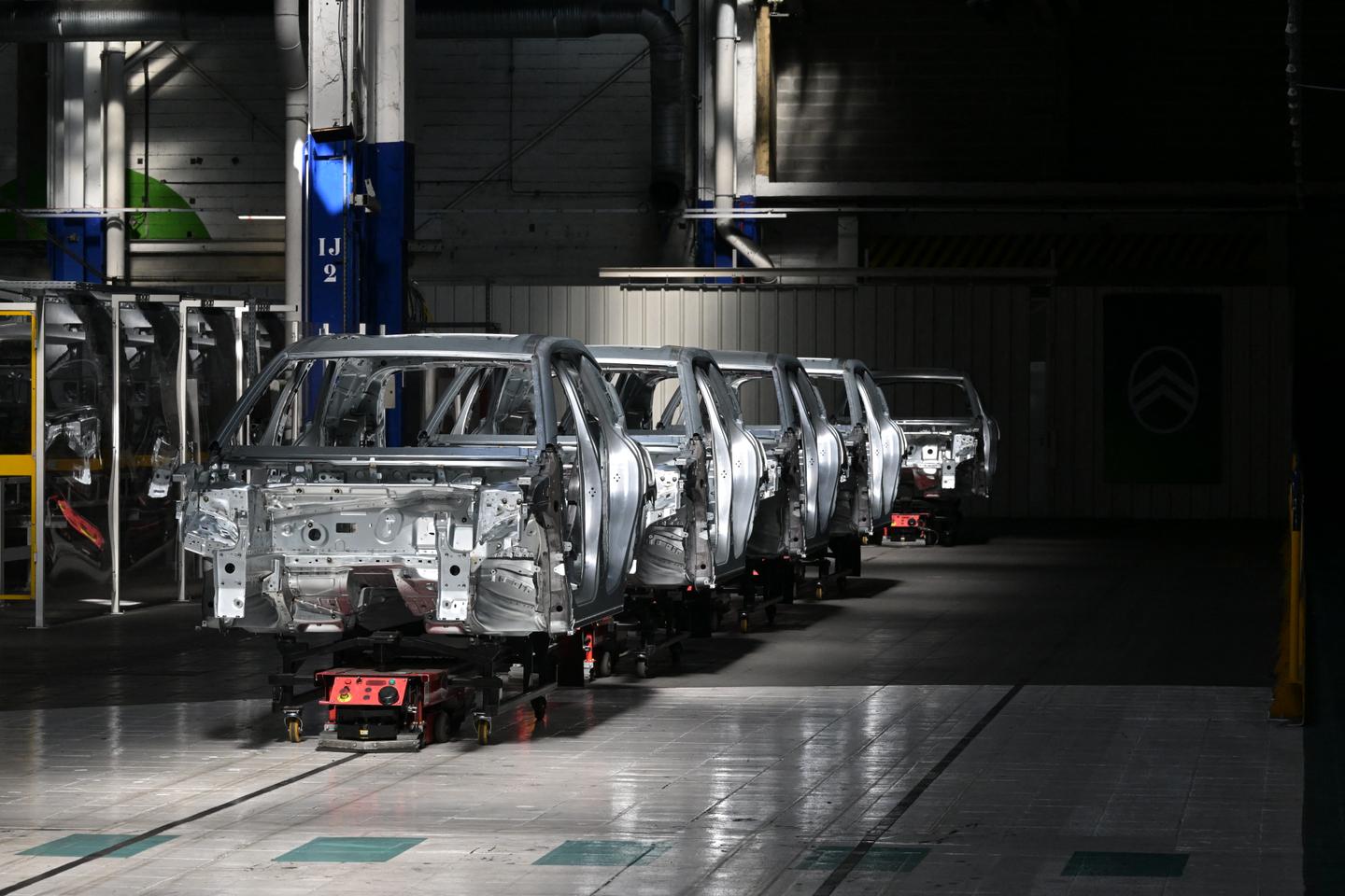 Les constructeurs automobiles chinois convoitent les usines européennes pour percer sur le Vieux Continent