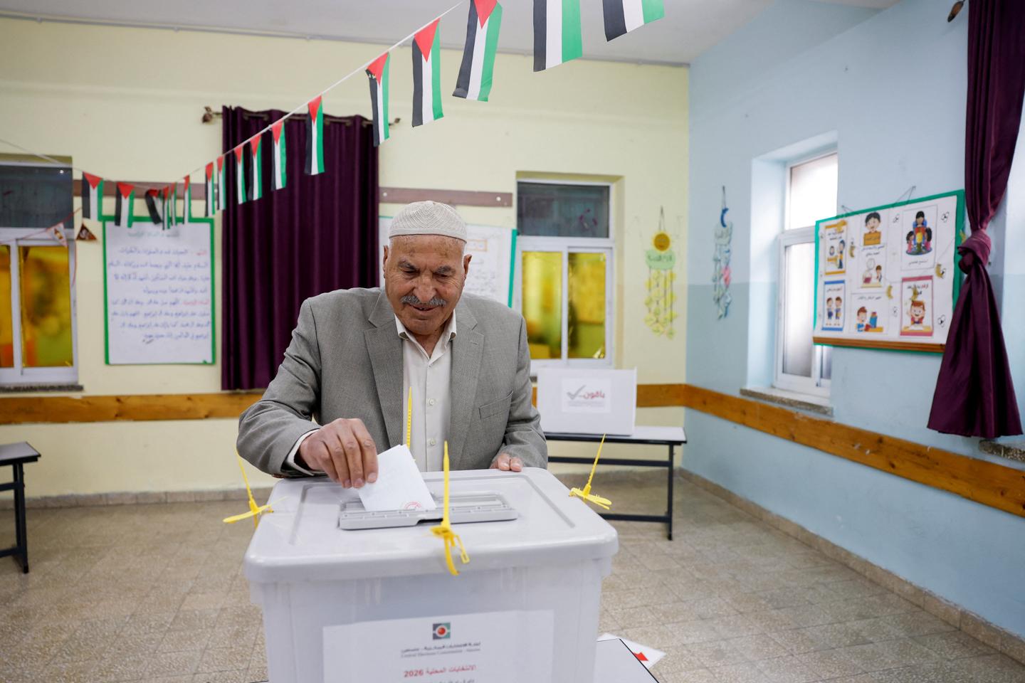 VIDÉO. Des Palestiniens appelés à voter pour le premier scrutin depuis la guerre à Gaza