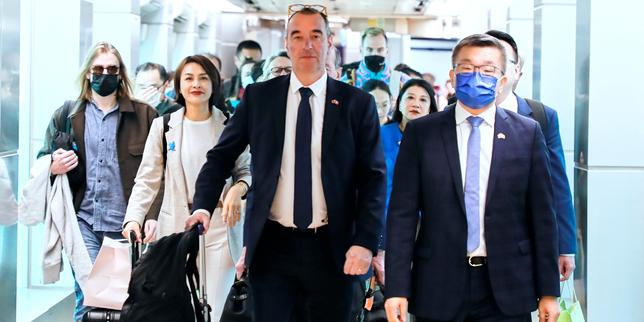 La diplomatie parlementaire, entre coups d’éclat symboliques et travail de l’ombre