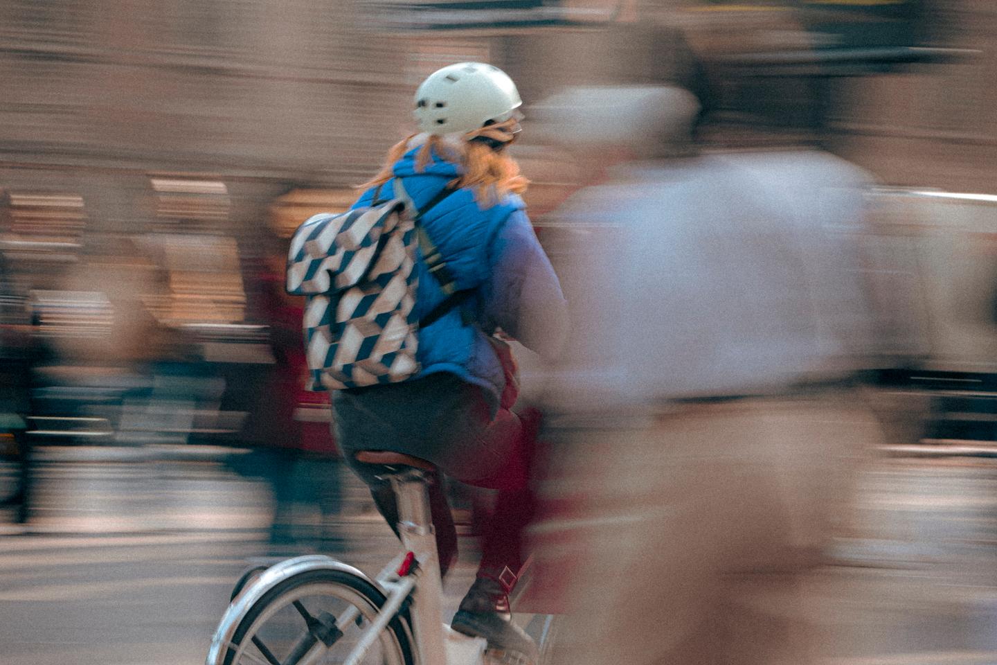 « Il m’a empoignée par le cou » : des femmes cyclistes racontent agressions et harcèlement sexuel pour un regard ou un mot de trop