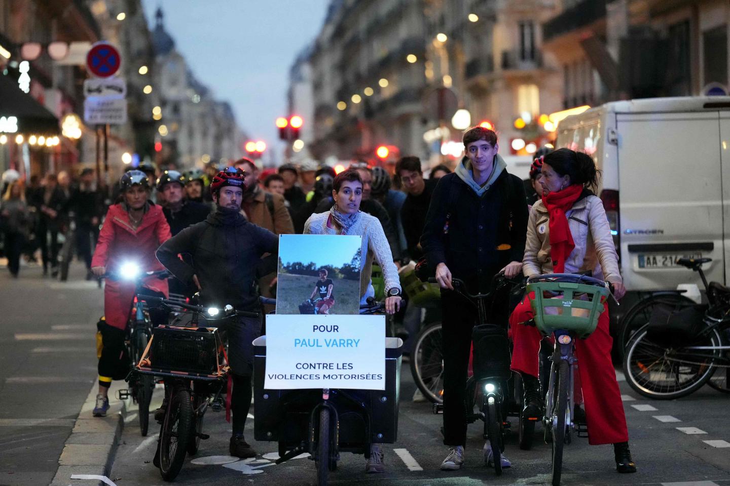 Mort du cycliste Paul Varry à Paris en 2024 : procès requis pour meurtre contre l’automobiliste