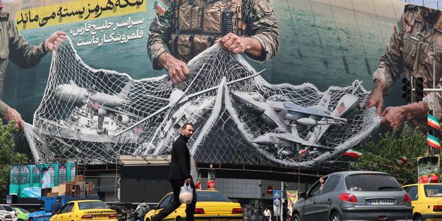 EN DIRECT, guerre au Moyen-Orient : l’Iran menace d’attaquer l’armée américaine si elle s’approche du détroit d’Ormuz alors que le début de l’opération d’escorte annoncée par Donald Trump est prévu pour lundi matin