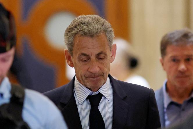 Nicolas Sarkozy, no tribunal de Paris para o seu julgamento de recurso no caso da Líbia, 29 de abril de 2026.