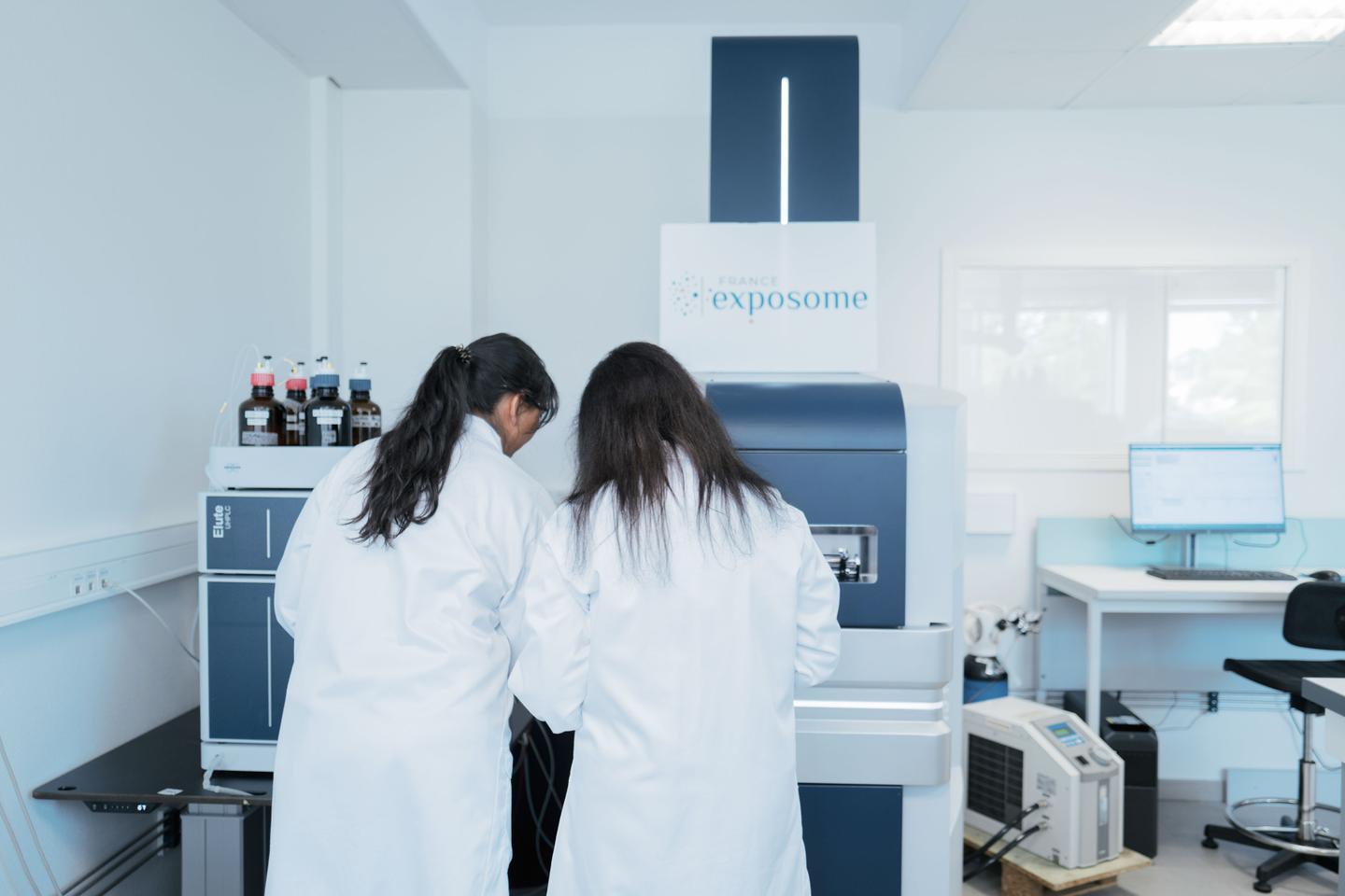 Pour connaître toutes les substances qui nous imprègnent, un réseau européen de laboratoires recense la pollution chimique du corps humain