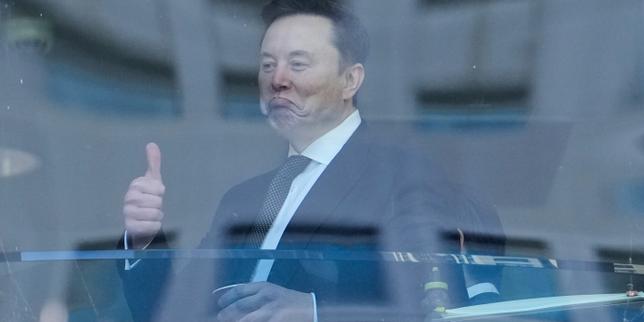 Musk's irritation at questions about OpenAI's origin on display at trial
