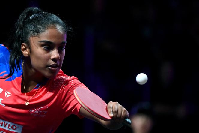 A francesa Prithika Pavade durante sua partida contra a sul-coreana Suh Hyo Won durante o torneio WTT em Montpellier, 23 de outubro de 2024.