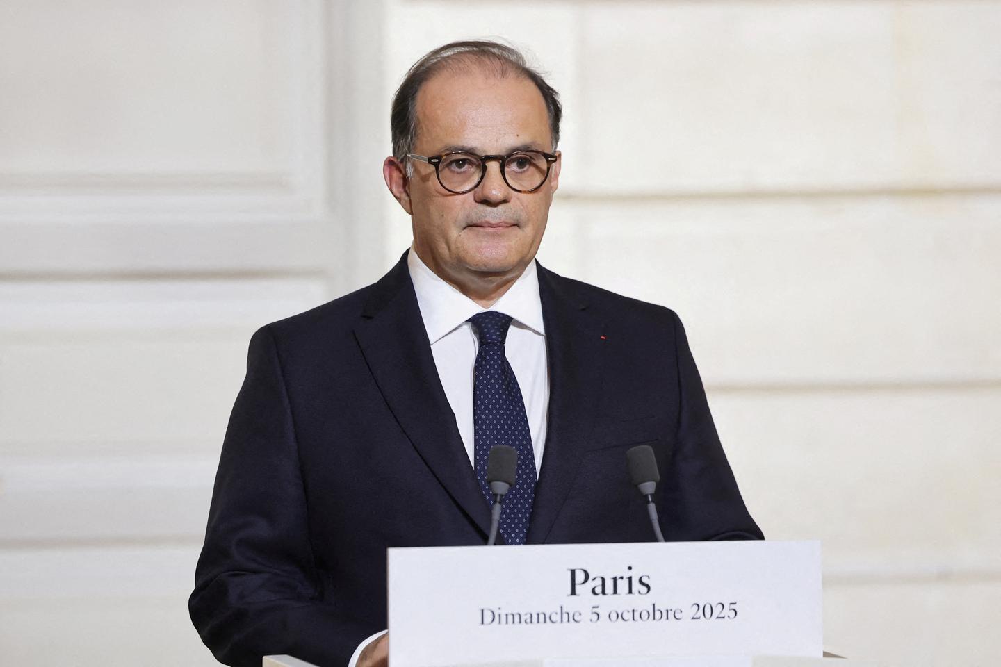 Effacement de la dette : une idée « illégale, dangereuse et inutile ...